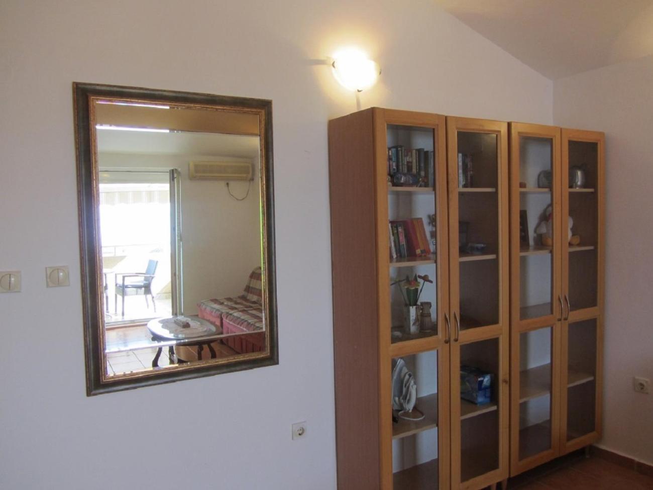 Appartamento Cernogoriya Voyage Rafajlovići Esterno foto