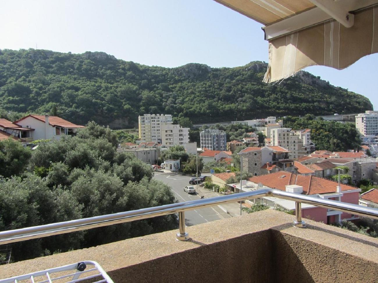 Appartamento Cernogoriya Voyage Rafajlovići Esterno foto