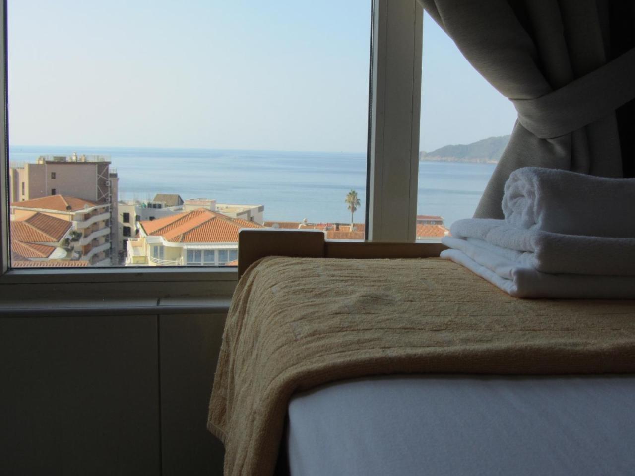 Appartamento Cernogoriya Voyage Rafajlovići Esterno foto